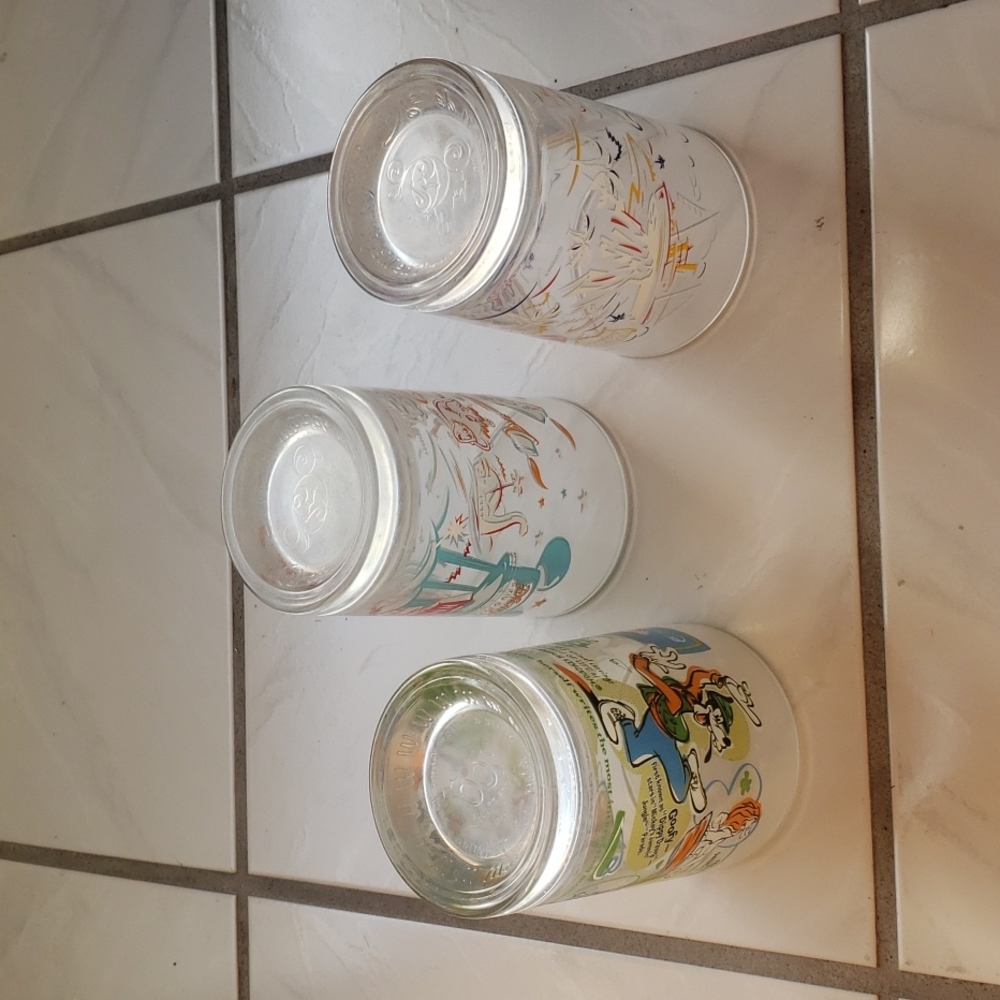 Vintage rare hard to find set of McDonalds Disney years of magic tumblers (3) - Picture 5 of 8